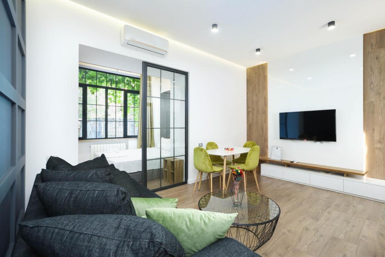 Stay Inn-Apartments On Abovyan 32 Yerevan Exterior photo